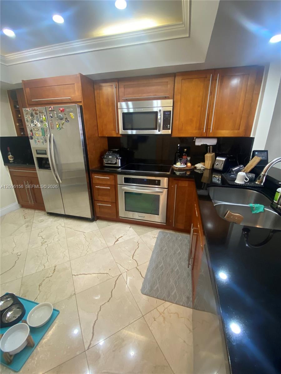 520 Brickell Key Drive A912 Property Photo 3