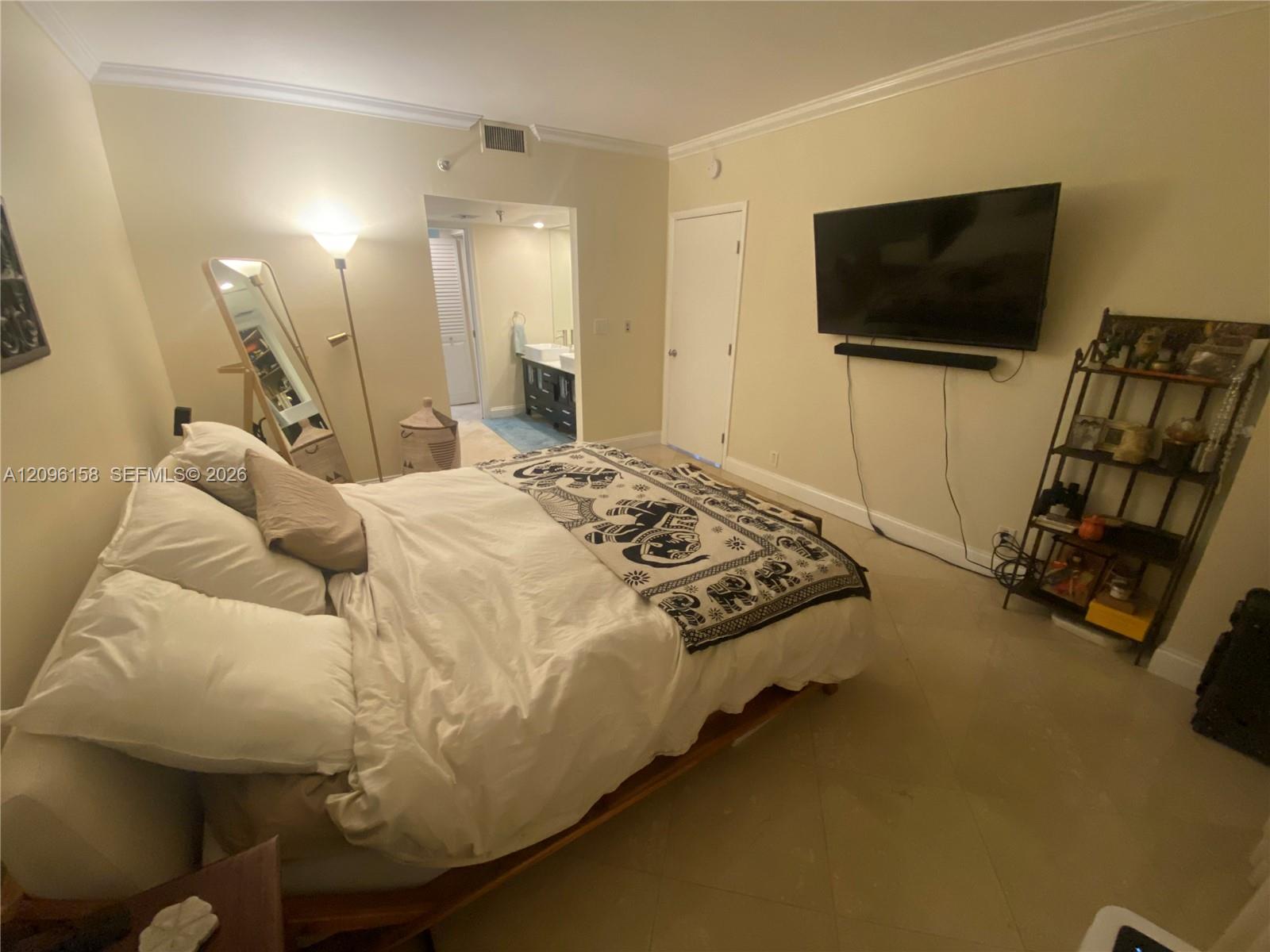 520 Brickell Key Drive A912 Property Photo 6