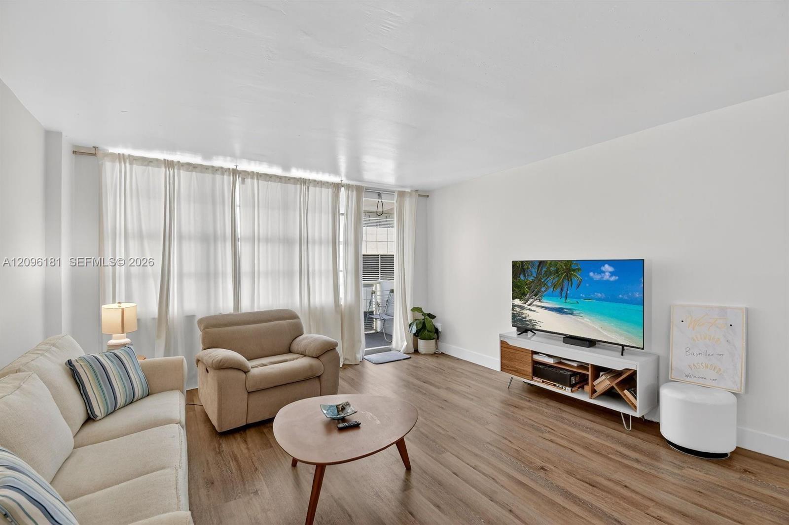 3725 S Ocean Drive 405 Property Photo 6