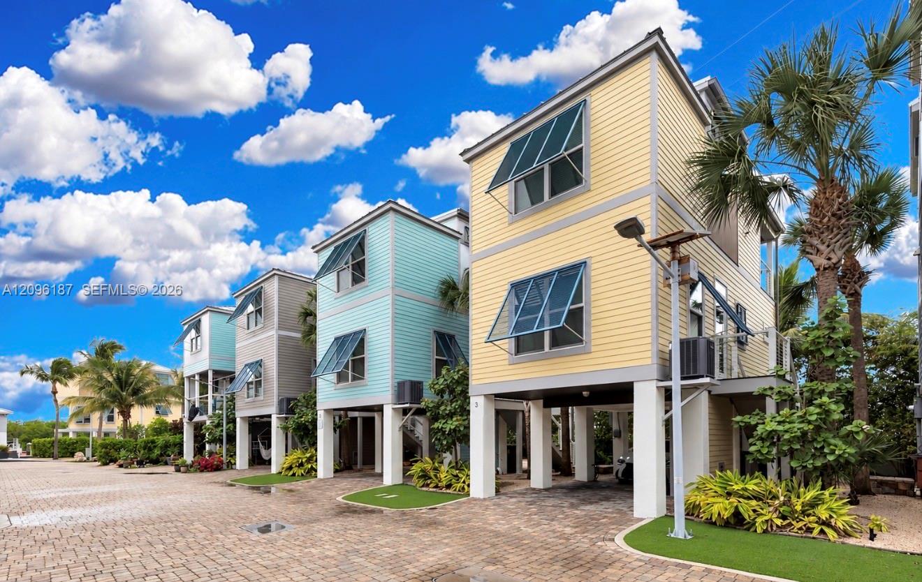 101 11 Street Ocean 3 Property Photo 1