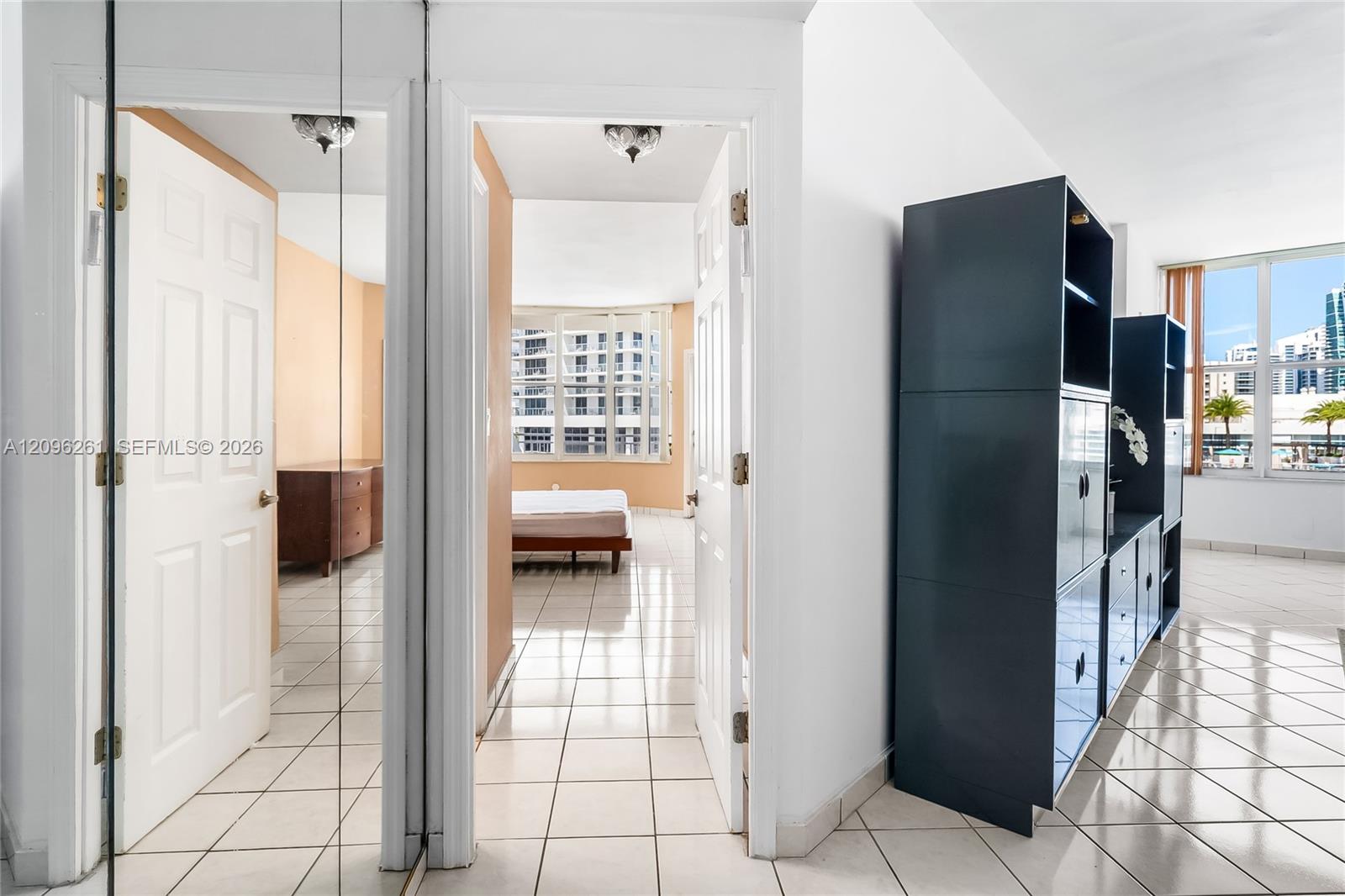 1801 S Ocean Drive Ph35 Property Photo 13