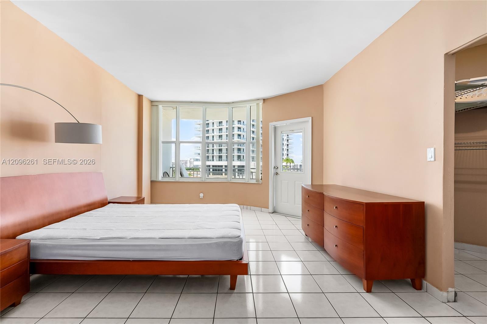 1801 S Ocean Drive Ph35 Property Photo 14