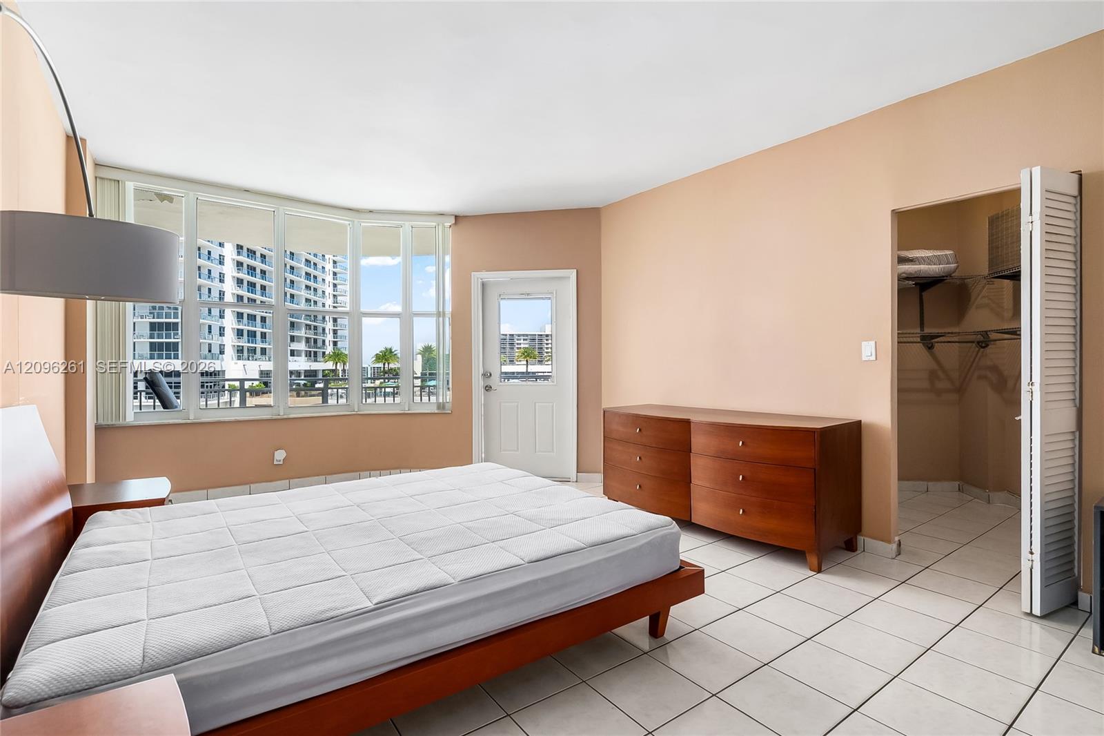 1801 S Ocean Drive Ph35 Property Photo 15