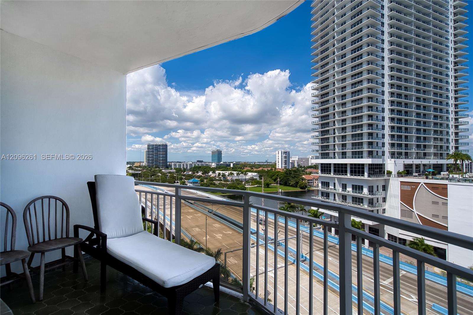 1801 S Ocean Drive Ph35 Property Photo 25