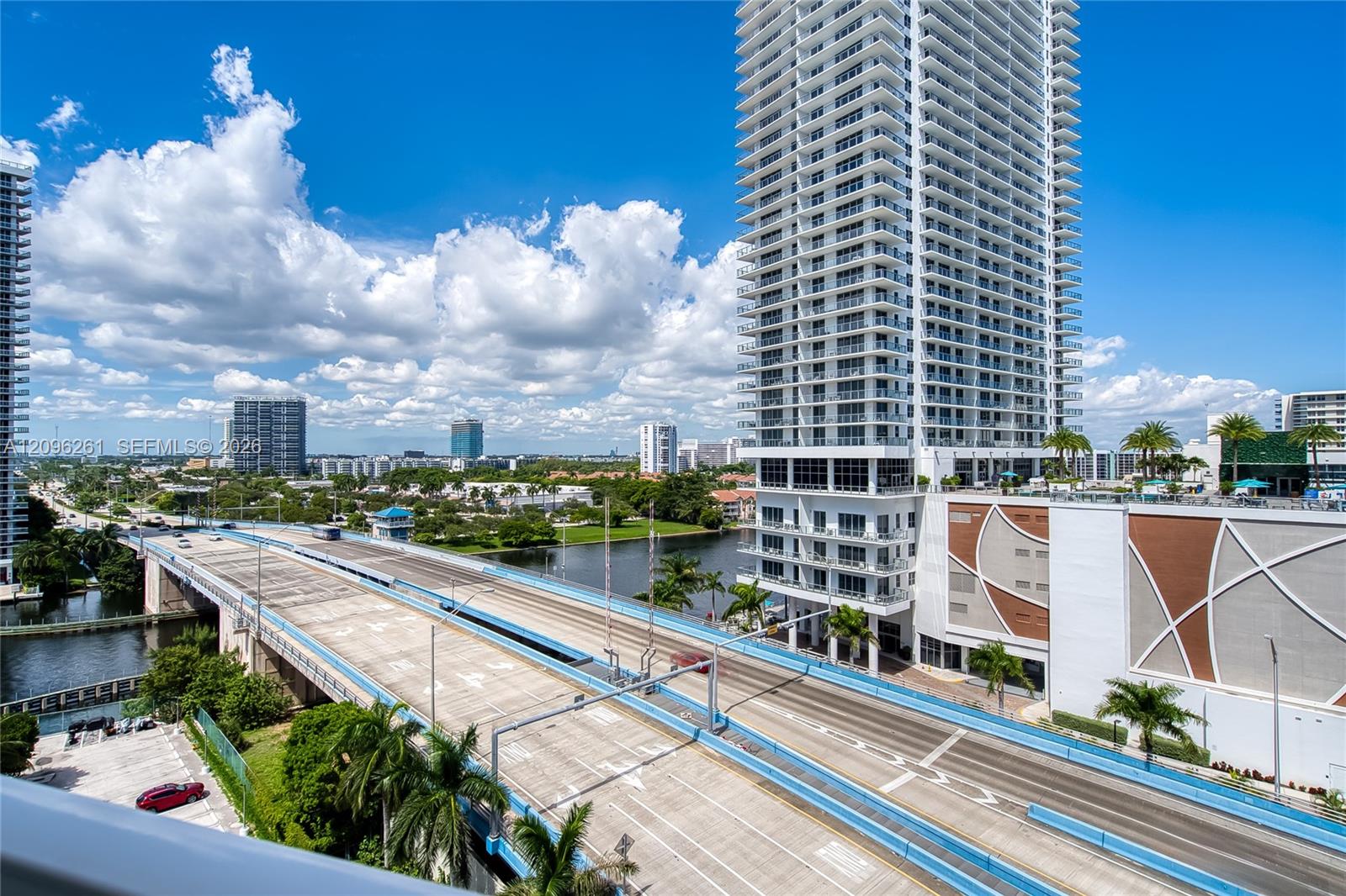 1801 S Ocean Drive Ph35 Property Photo 27