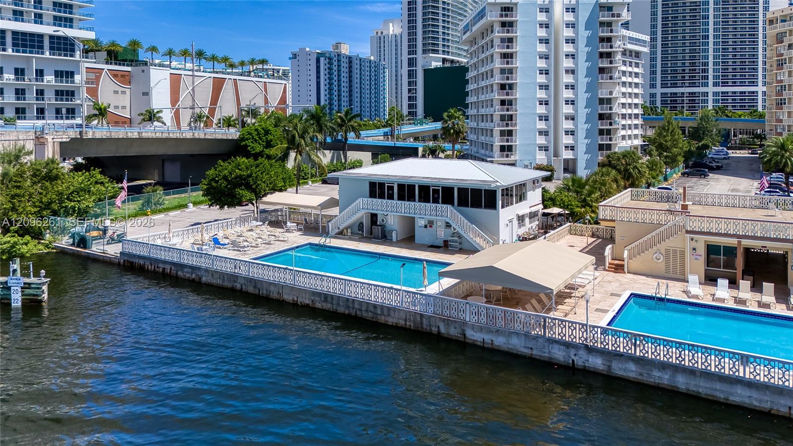 1801 S Ocean Drive Ph35 Property Photo 31