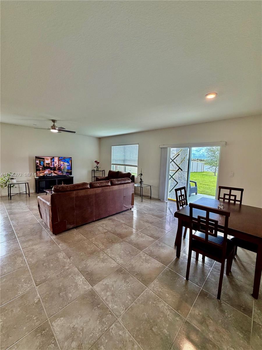 3408 Trinity Circle Property Photo 5
