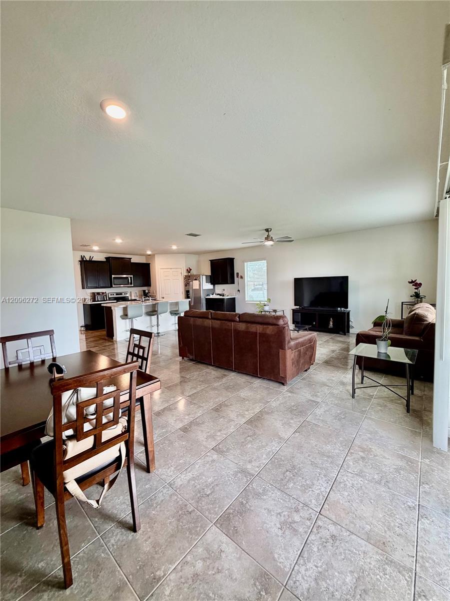 3408 Trinity Circle Property Photo 6