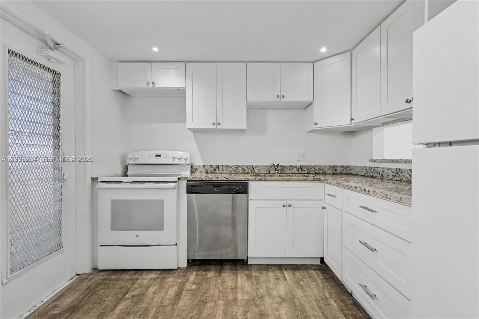 4700 Washington Street 502 Property Photo 1