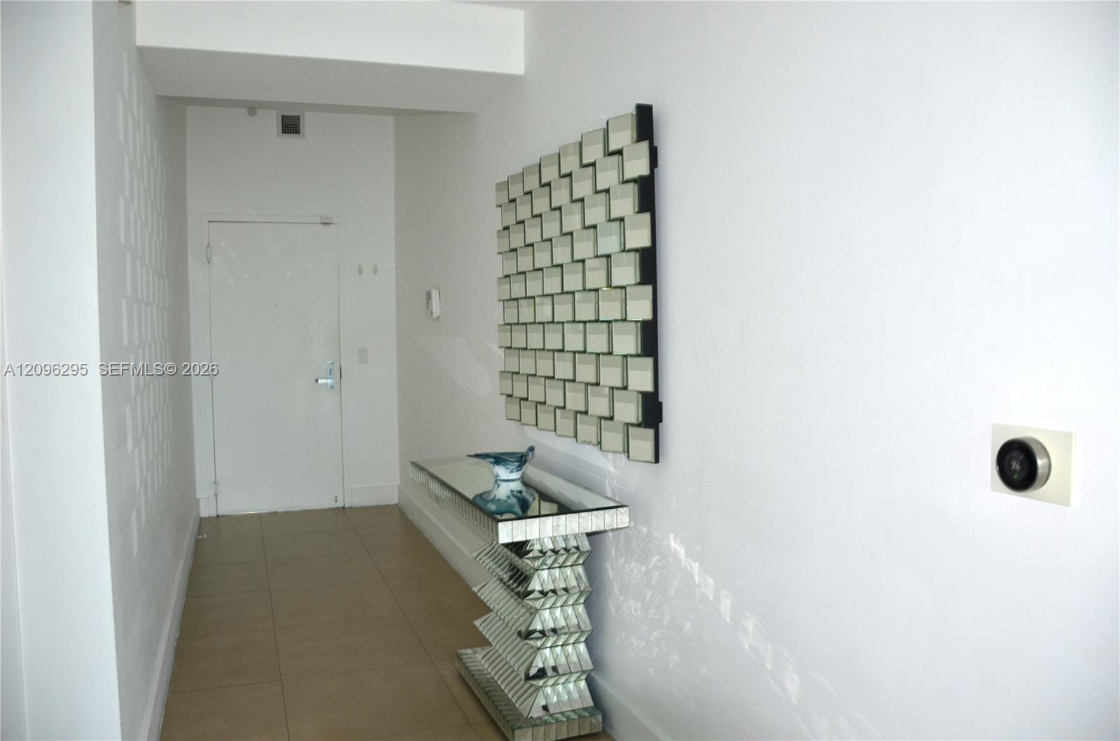 888 Biscayne Boulevard 4701 Property Photo 2