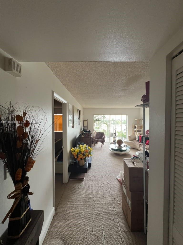 486 Nw 165th St Road B-603 Property Photo 4