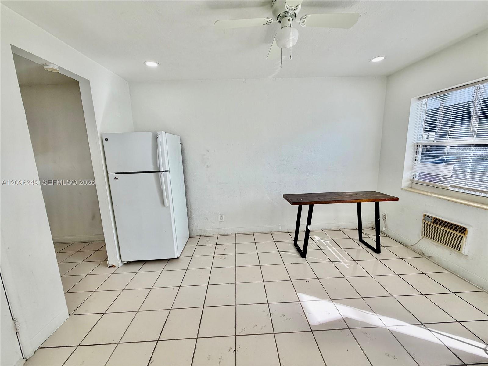 2041 Jackson Street 2 Property Photo 4