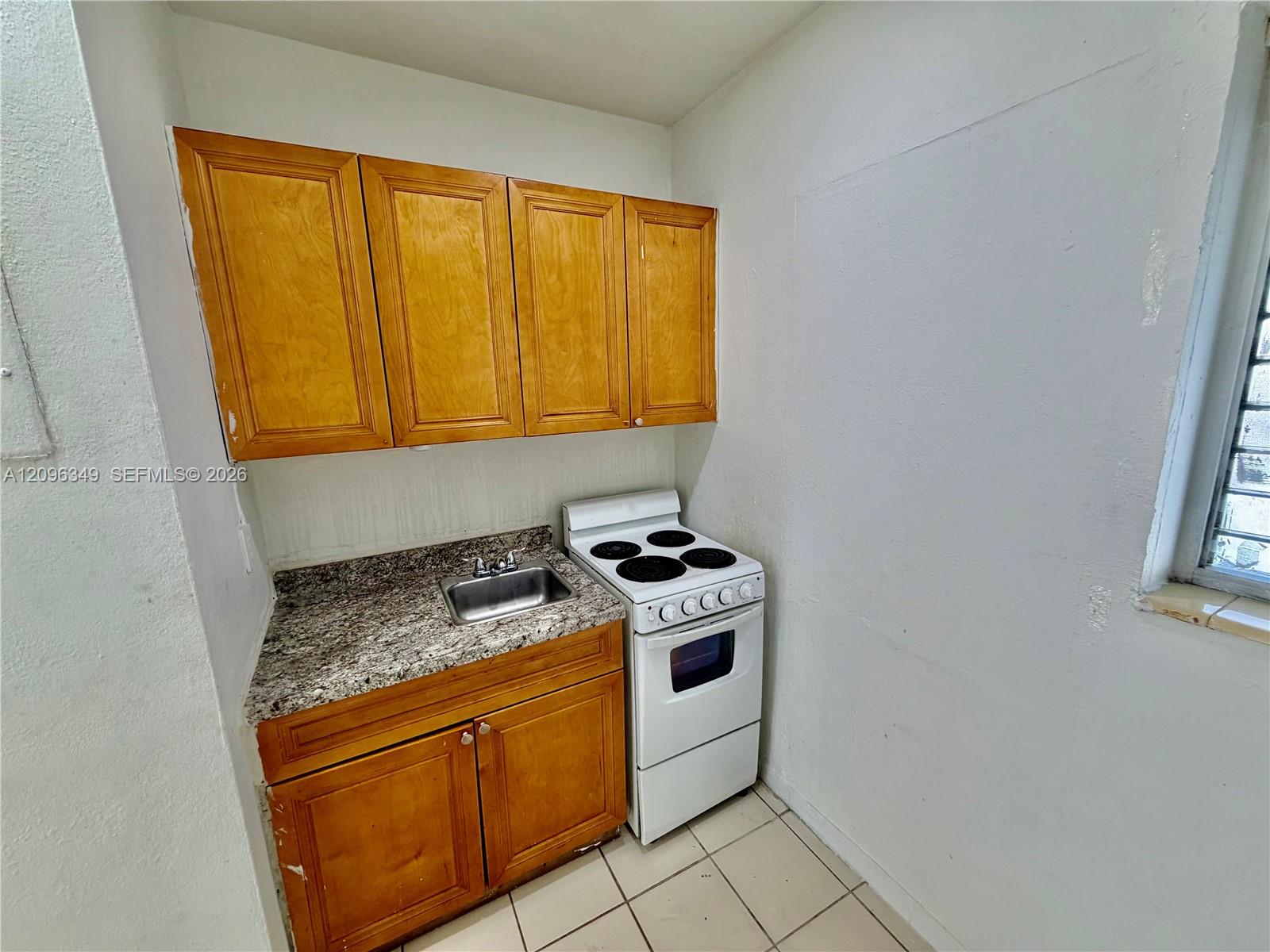 2041 Jackson Street 2 Property Photo 7