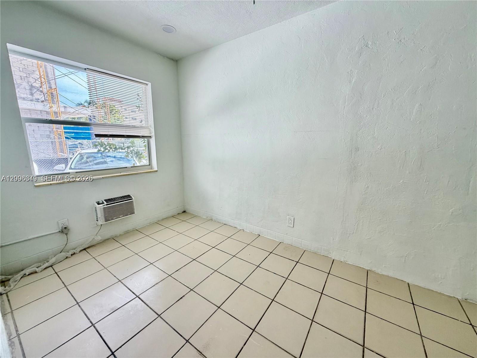 2041 Jackson Street 2 Property Photo 11