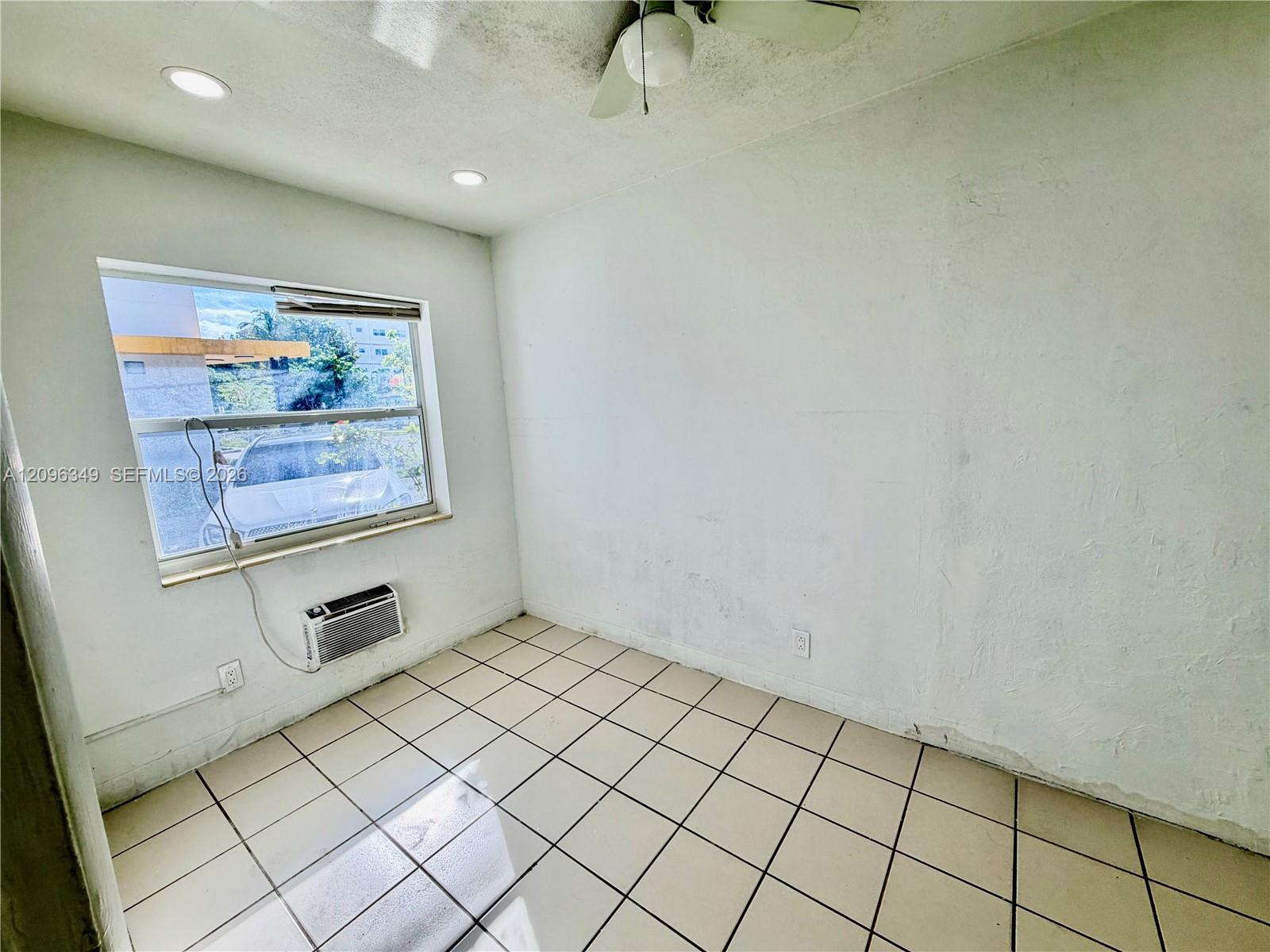 2041 Jackson Street 2 Property Photo 13