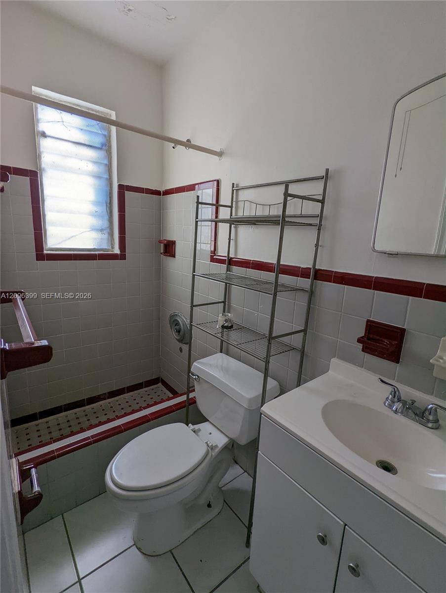A12096399 Property Photo 6