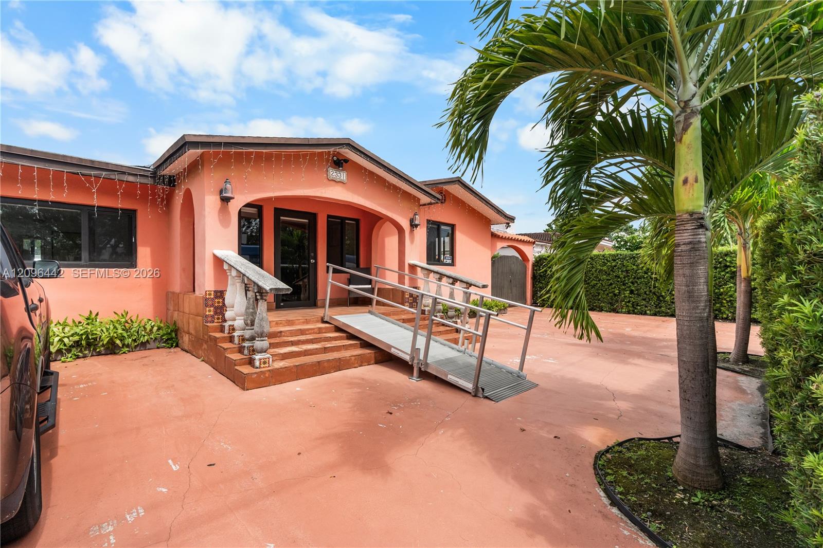 2331 SW 7th Street
