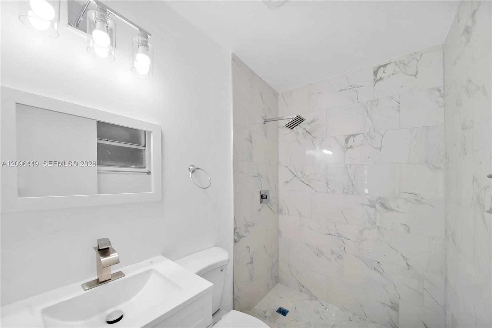 A12096449 Property Photo 4