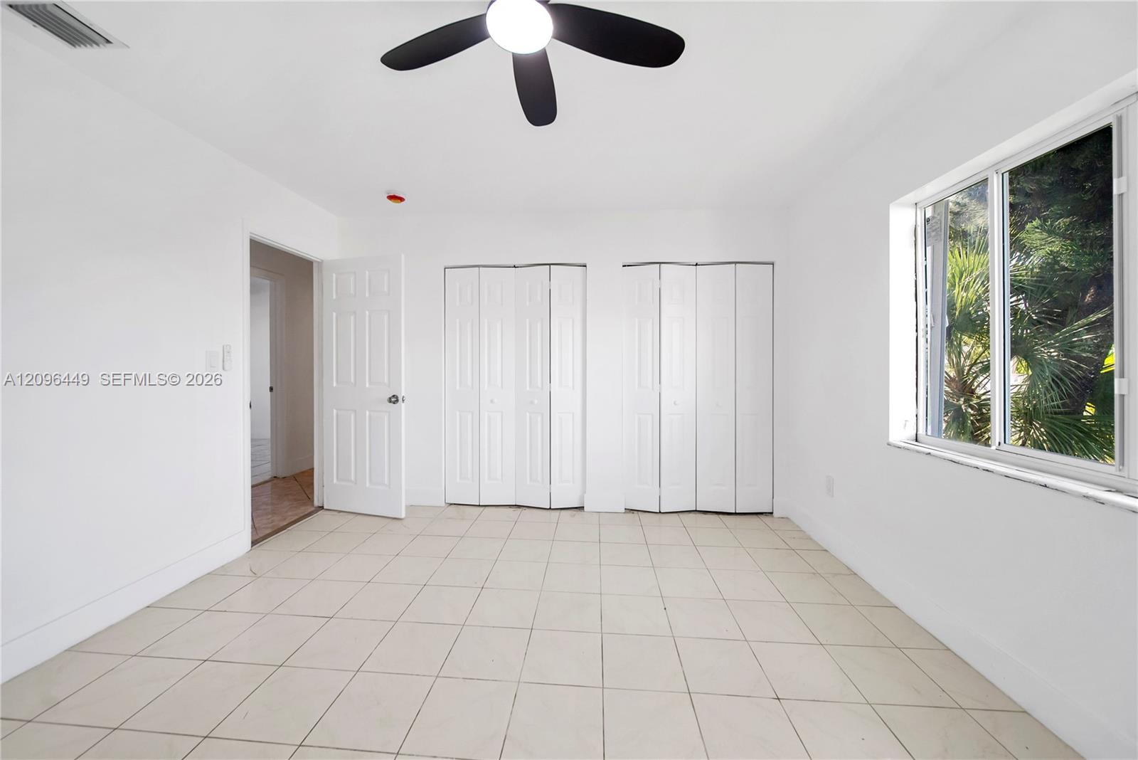 A12096449 Property Photo 10