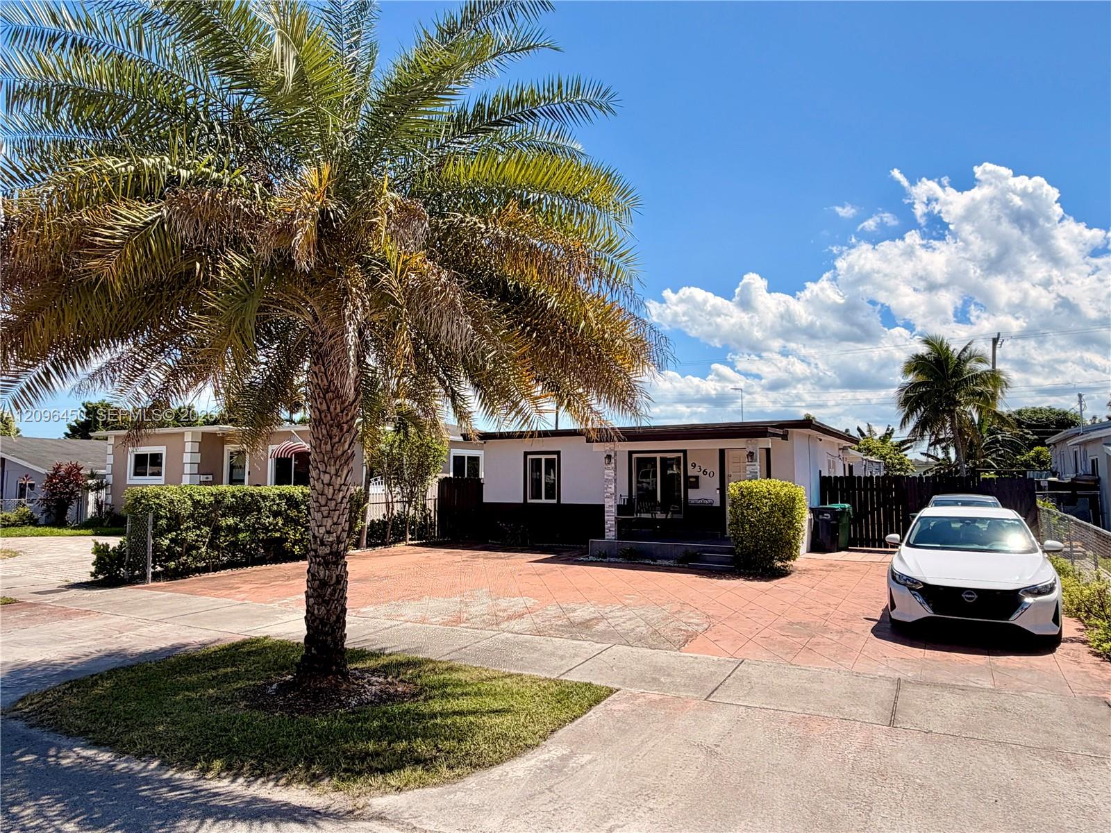 9360 Sw 37th Street Property Photo 1