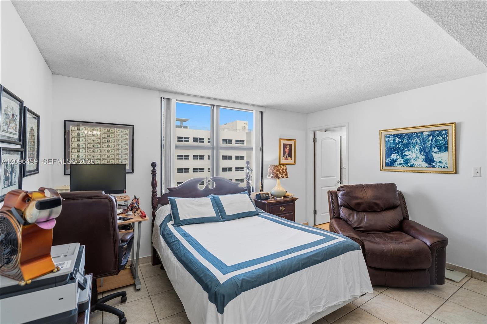4301 Collins Avenue 901 Property Photo 24