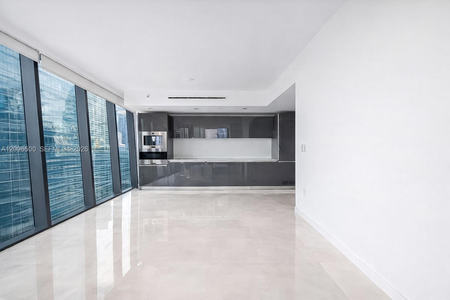 1451 Brickell Avenue 1404 Property Photo 7