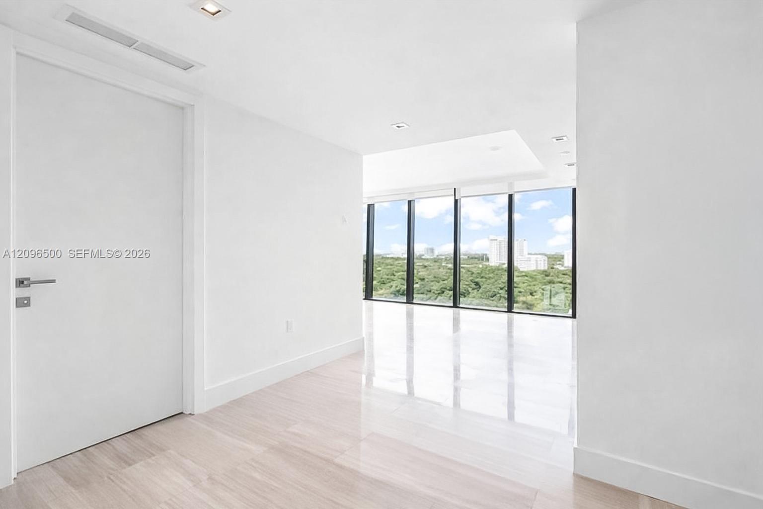 1451 Brickell Avenue 1404 Property Photo 10