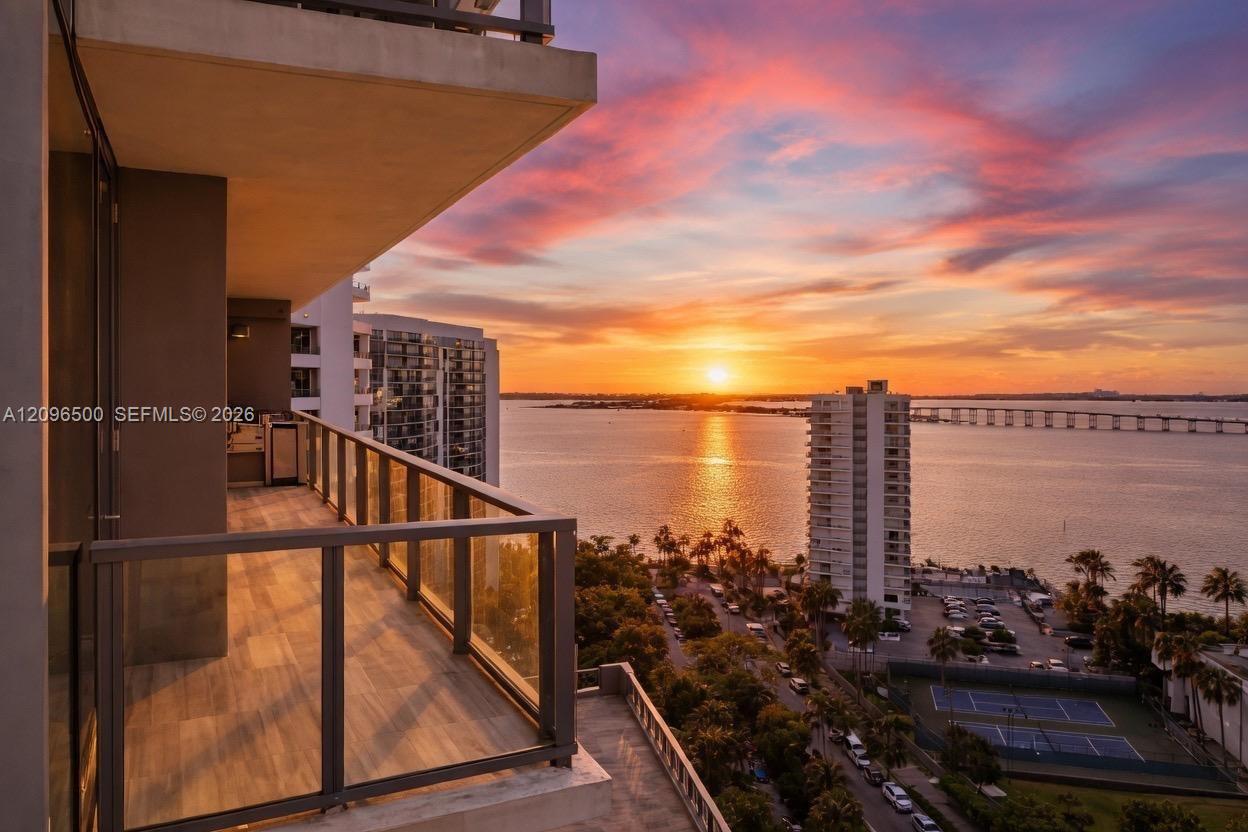 1451 Brickell Avenue 1404 Property Photo 23