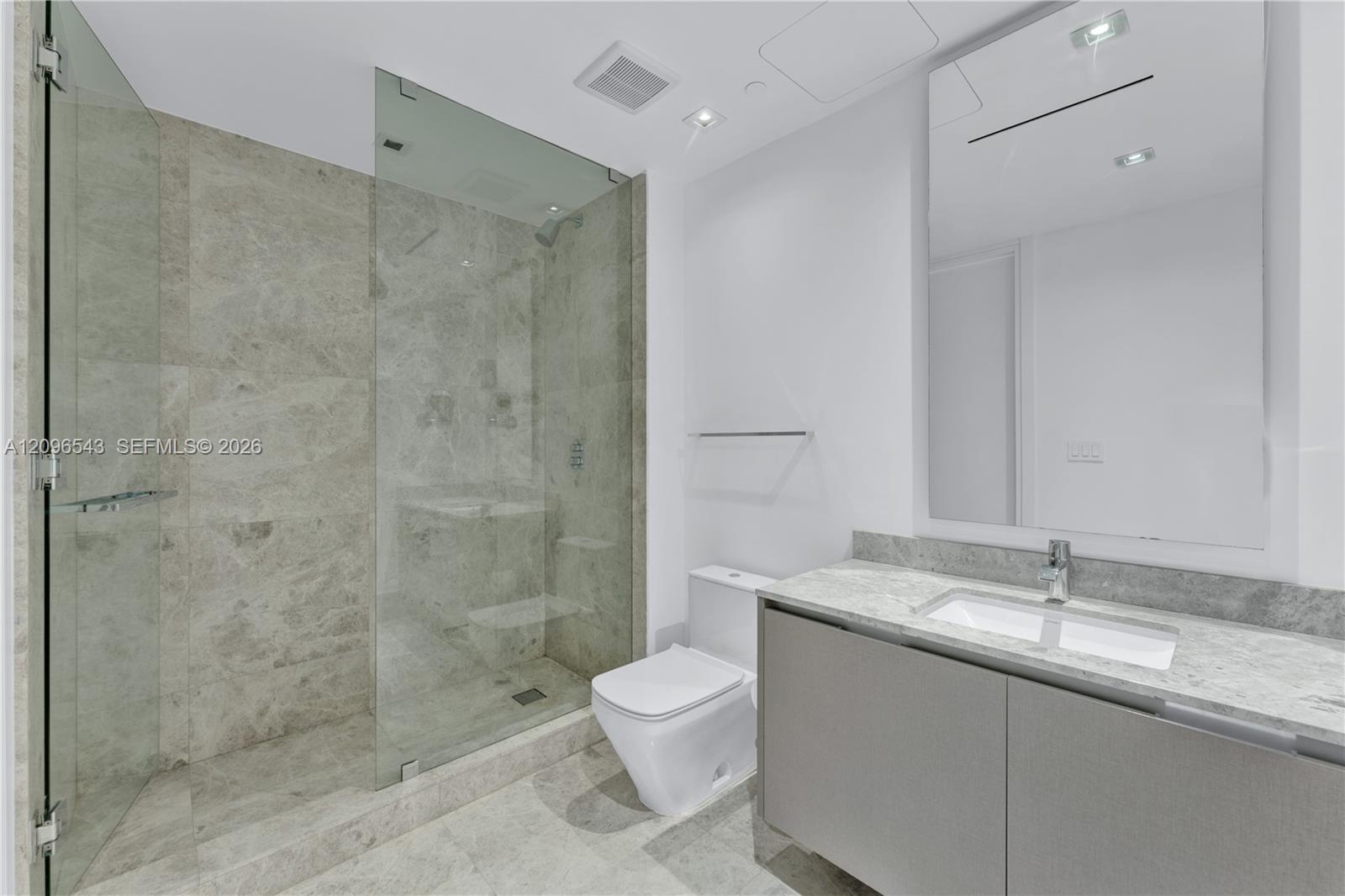 17141 Collins Avenue 4202 Property Photo 27