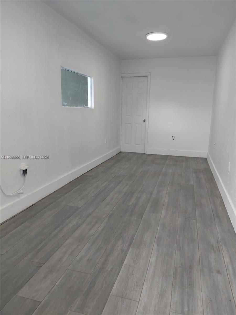 7754 Nw 64th Street Property Photo 4