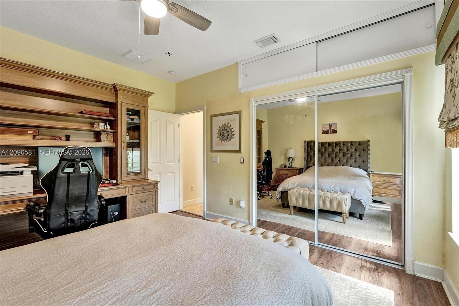 464 Ne Cornwall Avenue Property Photo 39