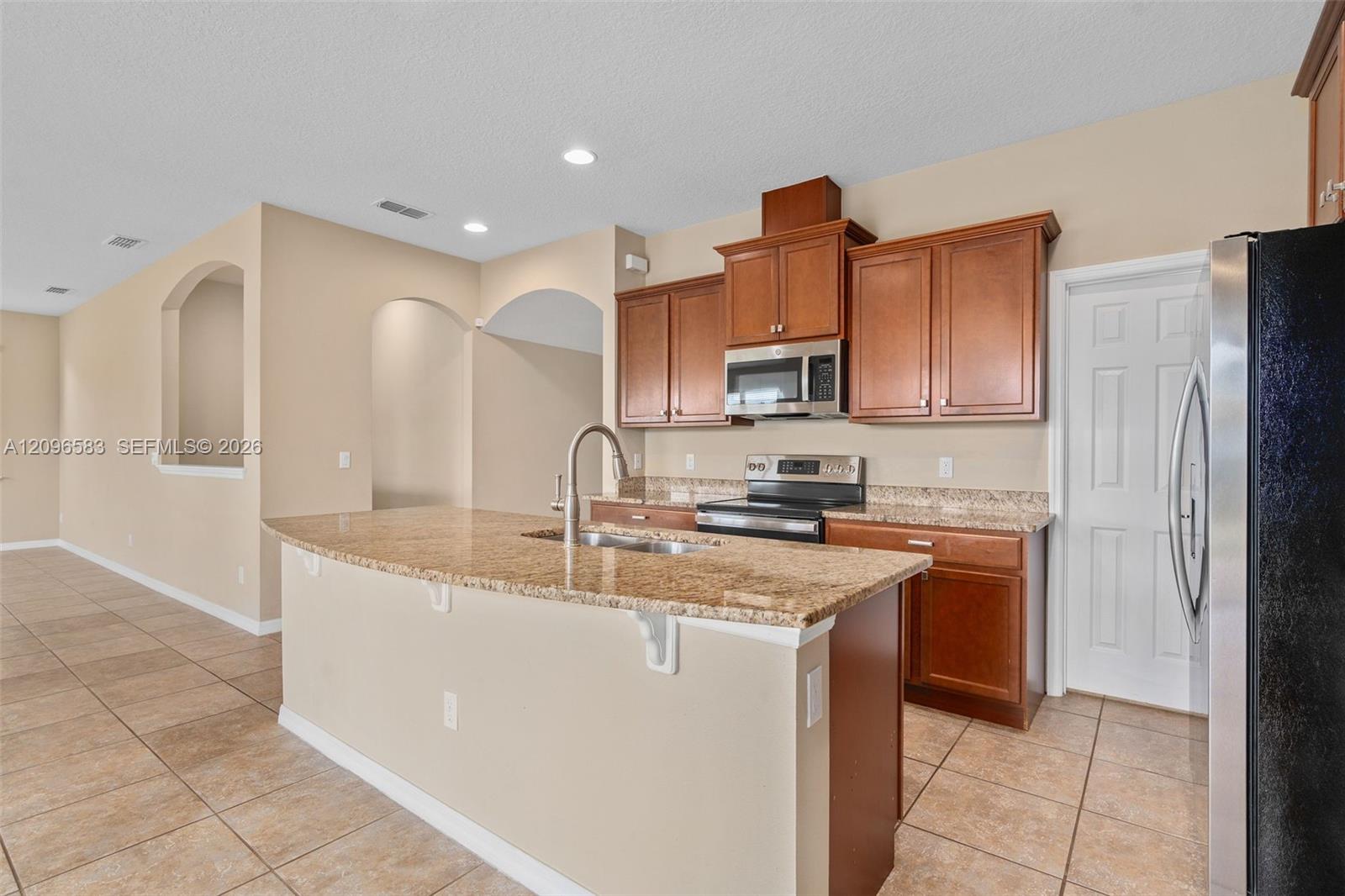 5054 Superior Place Property Photo 8