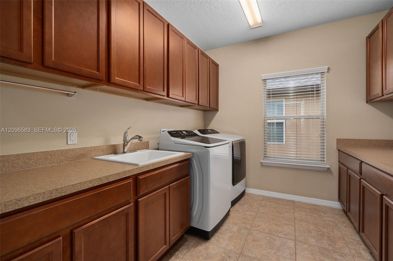 5054 Superior Place Property Photo 14