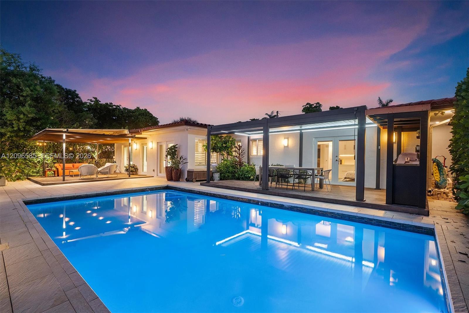 12944 Banyan Road Property Photo 1
