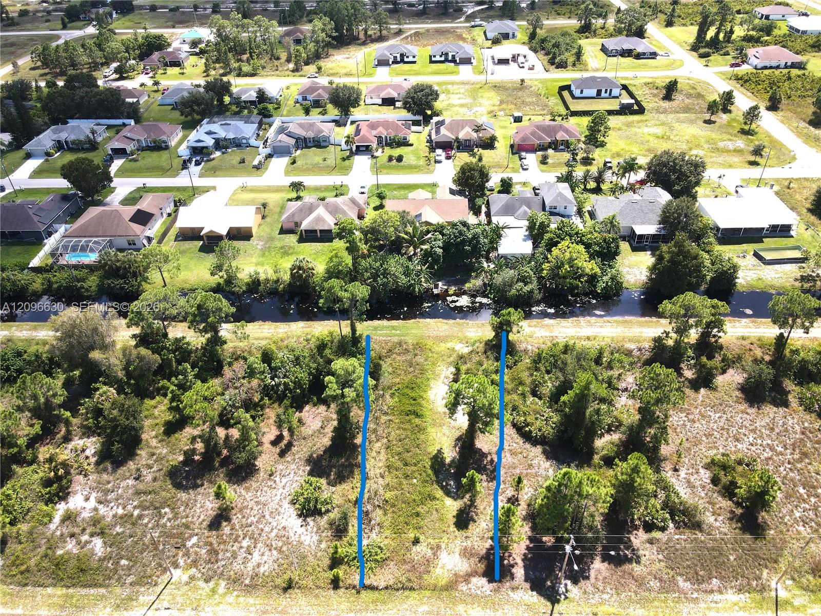 1220 Edelweiss Property Photo 3