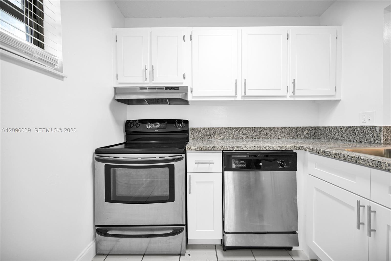 7550 Stirling Road C307 Property Photo 23