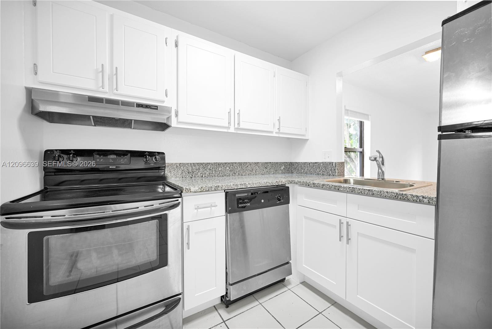 7550 Stirling Road C307 Property Photo 24