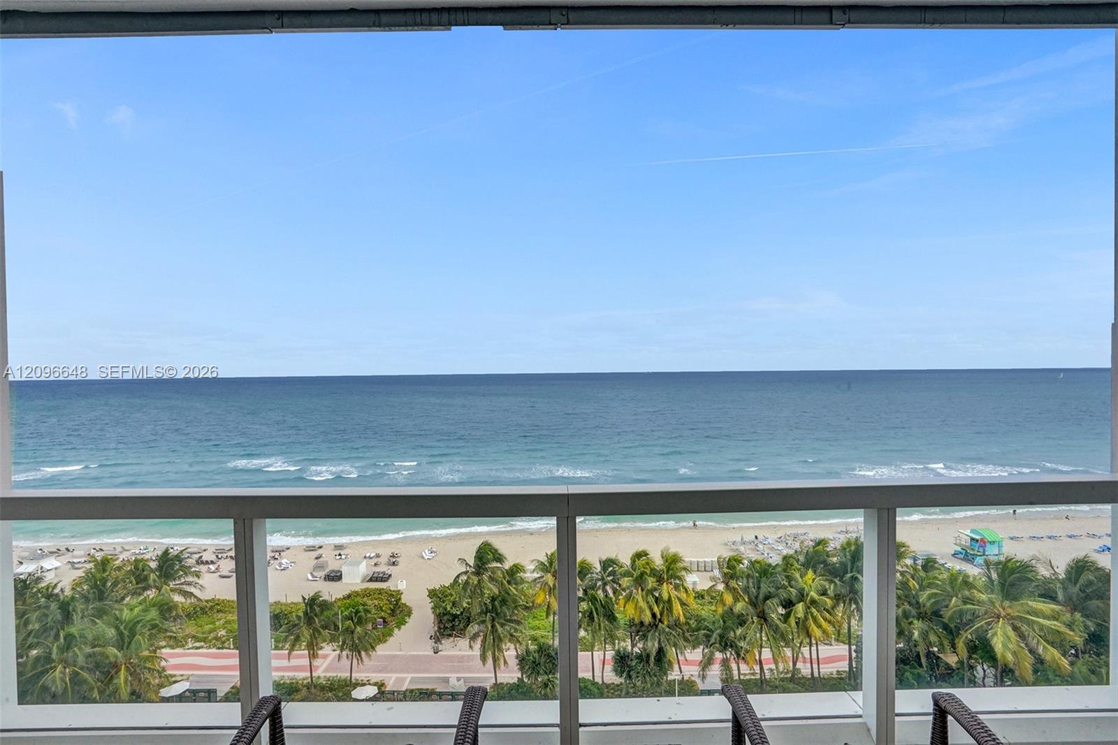 4391 Collins Avenue 913/914 Property Photo 1