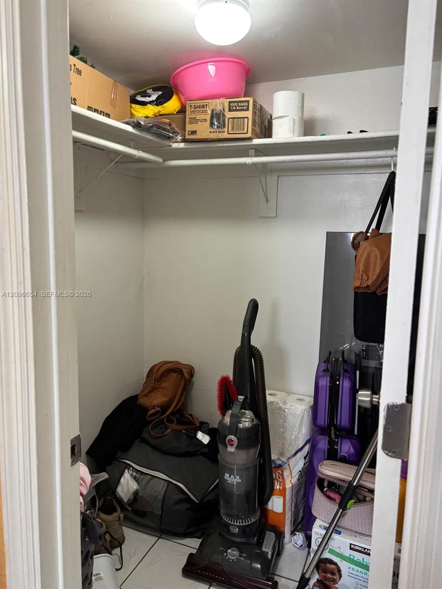 A12096654 Property Photo 17