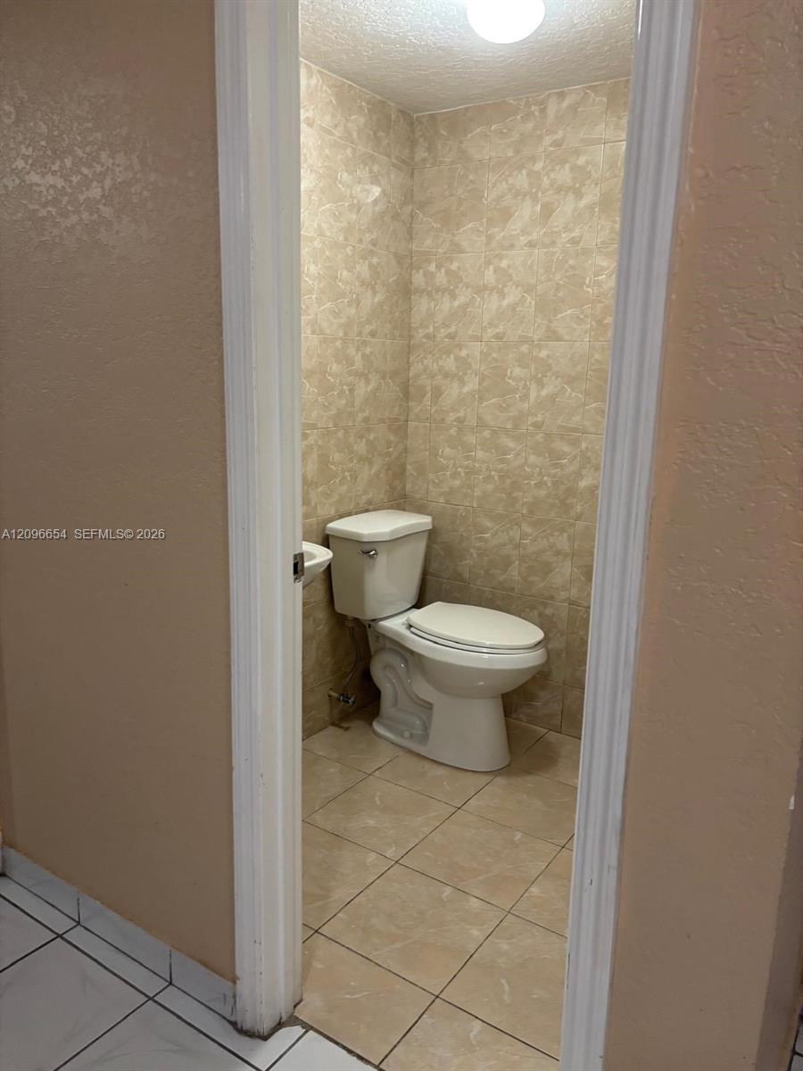 A12096654 Property Photo 21