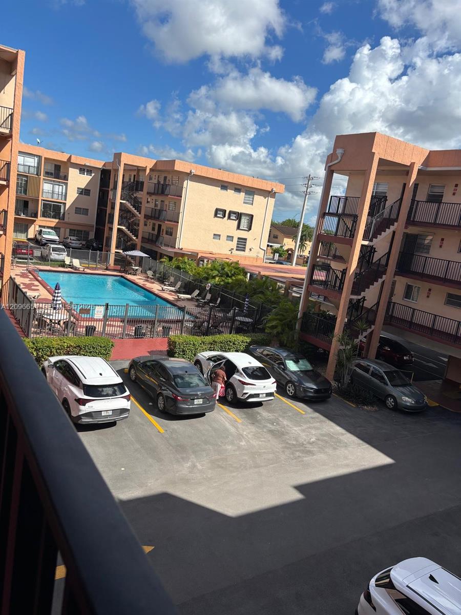 A12096654 Property Photo 27