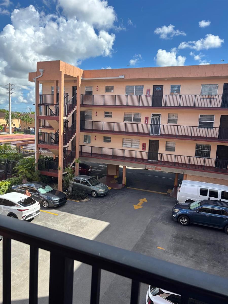 A12096654 Property Photo 30