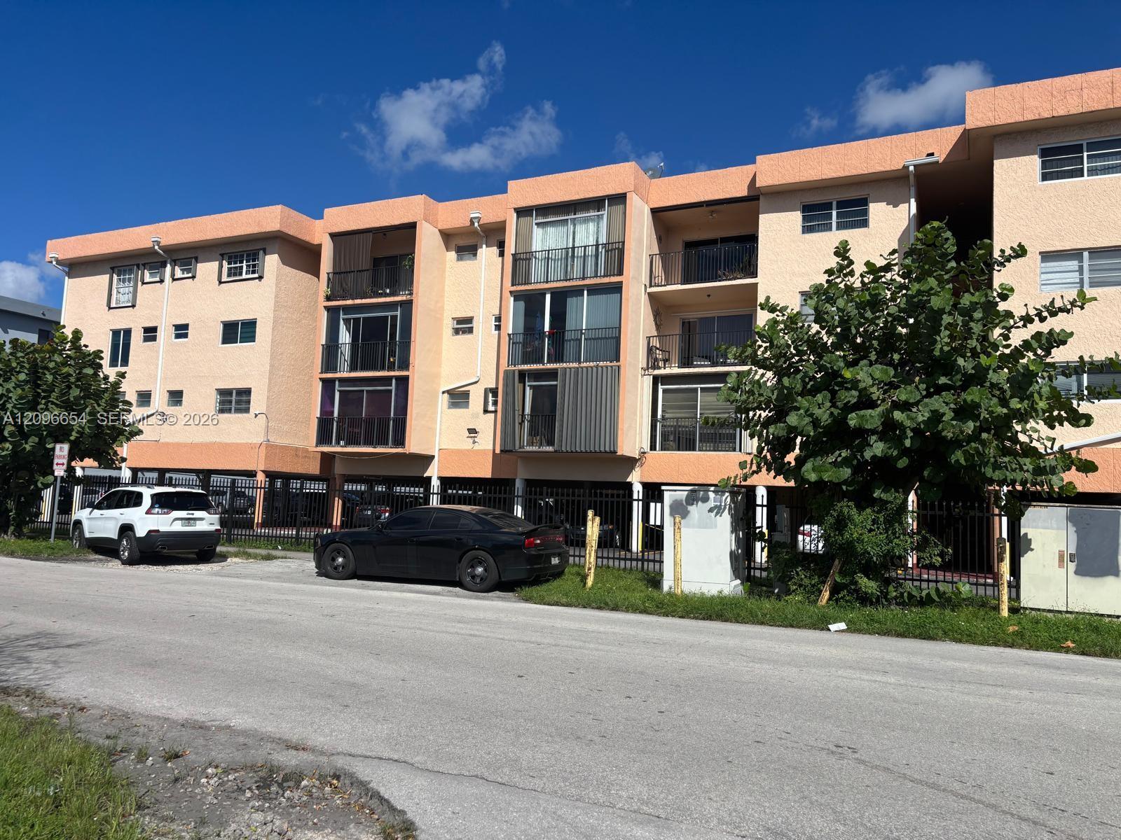 A12096654 Property Photo 45