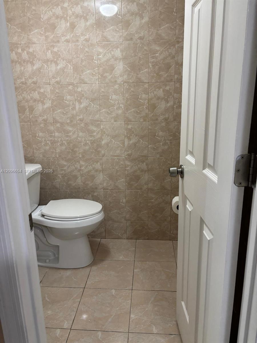 A12096654 Property Photo 52