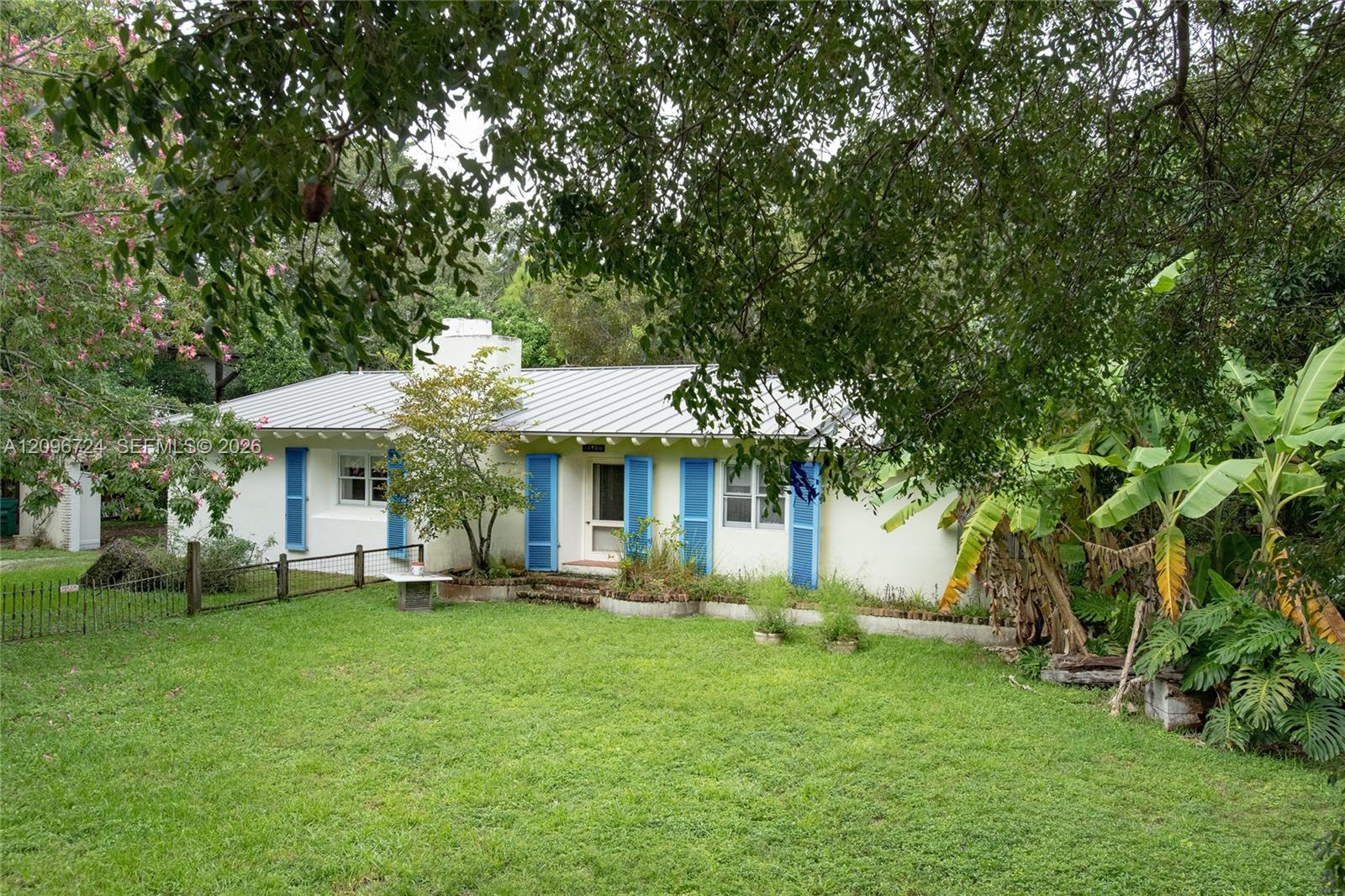 13900 Old Cutler Road Property Photo 1