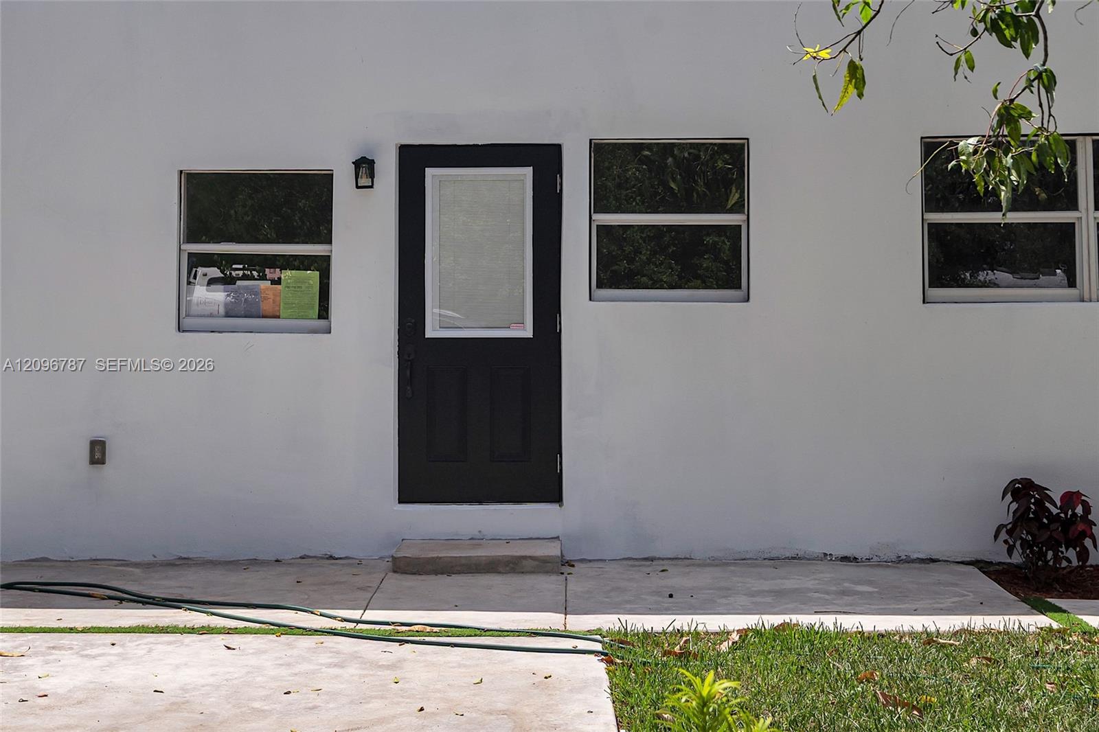 1046 Jann Avenue Property Photo 4