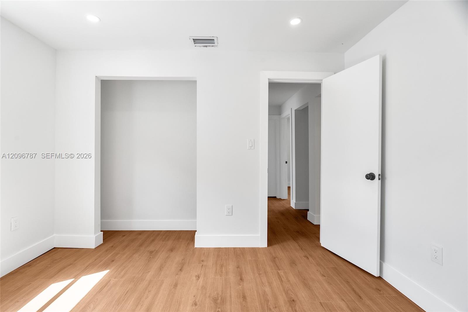 1046 Jann Avenue Property Photo 13