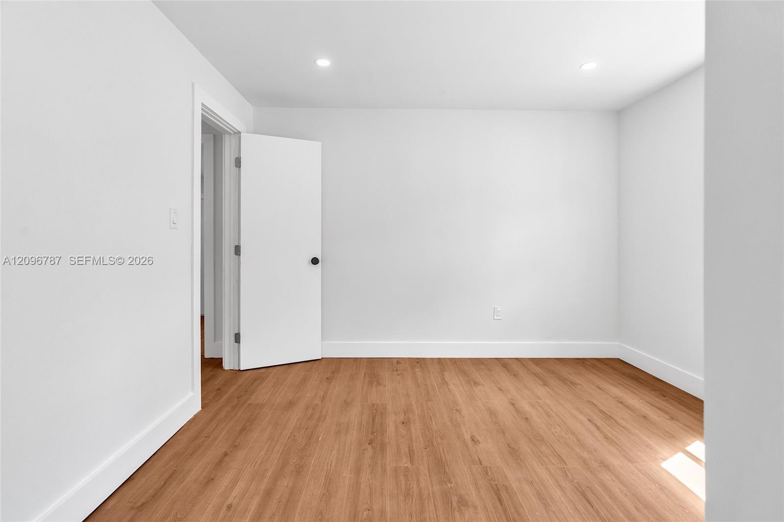 1046 Jann Avenue Property Photo 18