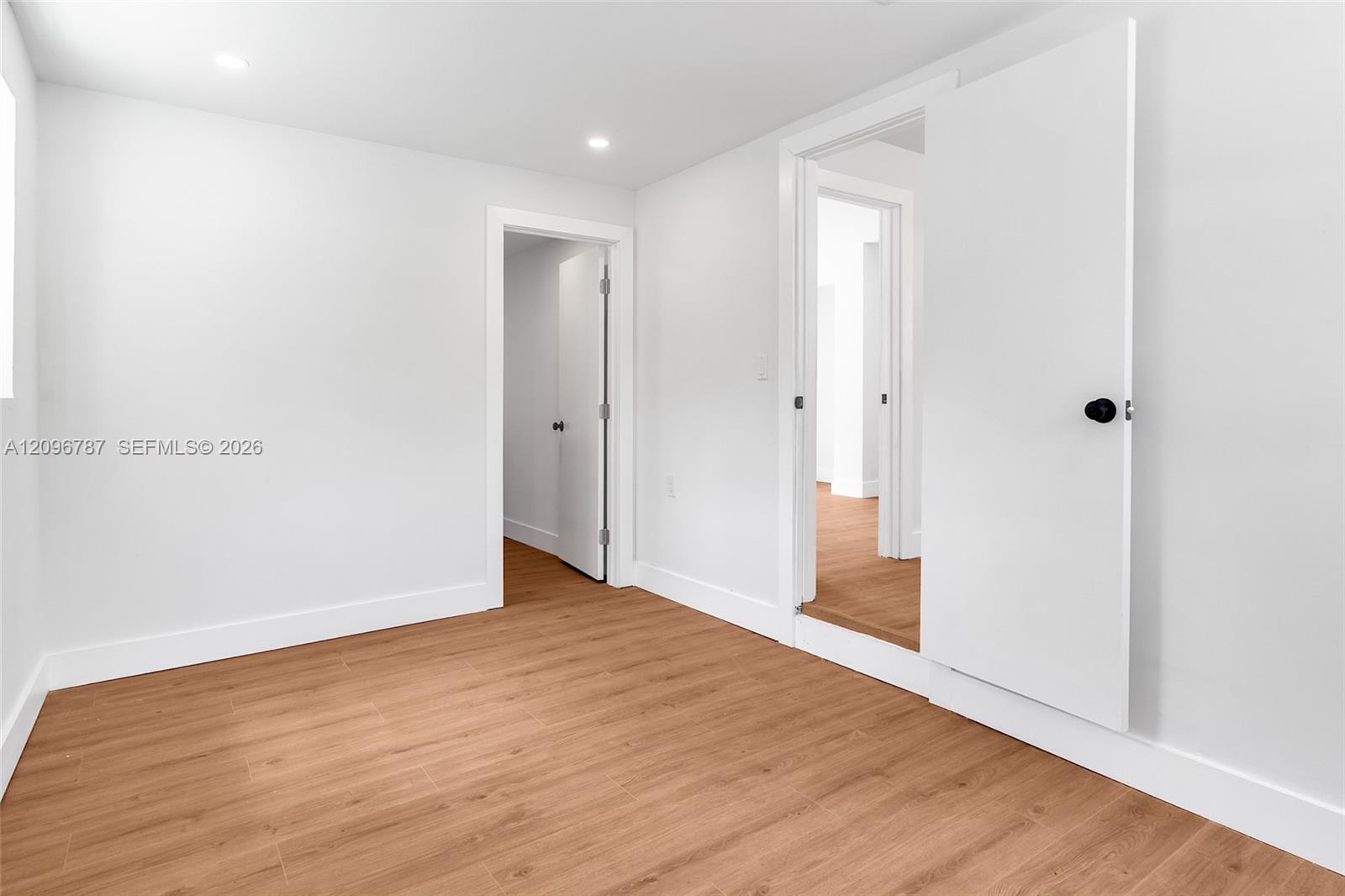 1046 Jann Avenue Property Photo 21
