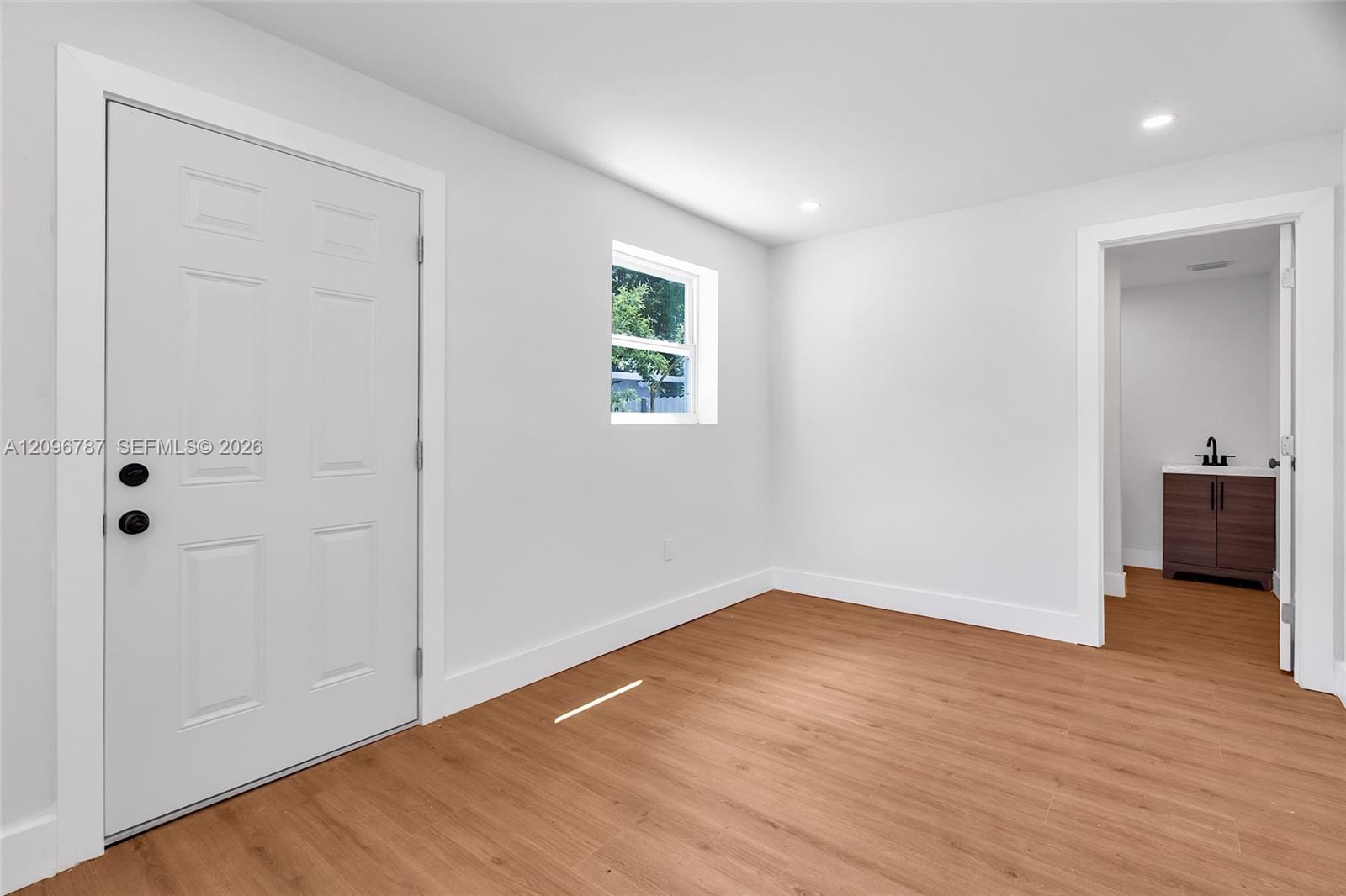 1046 Jann Avenue Property Photo 22